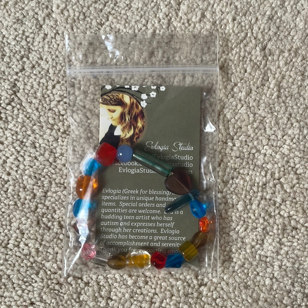 Evlogia Studio, Bracelet